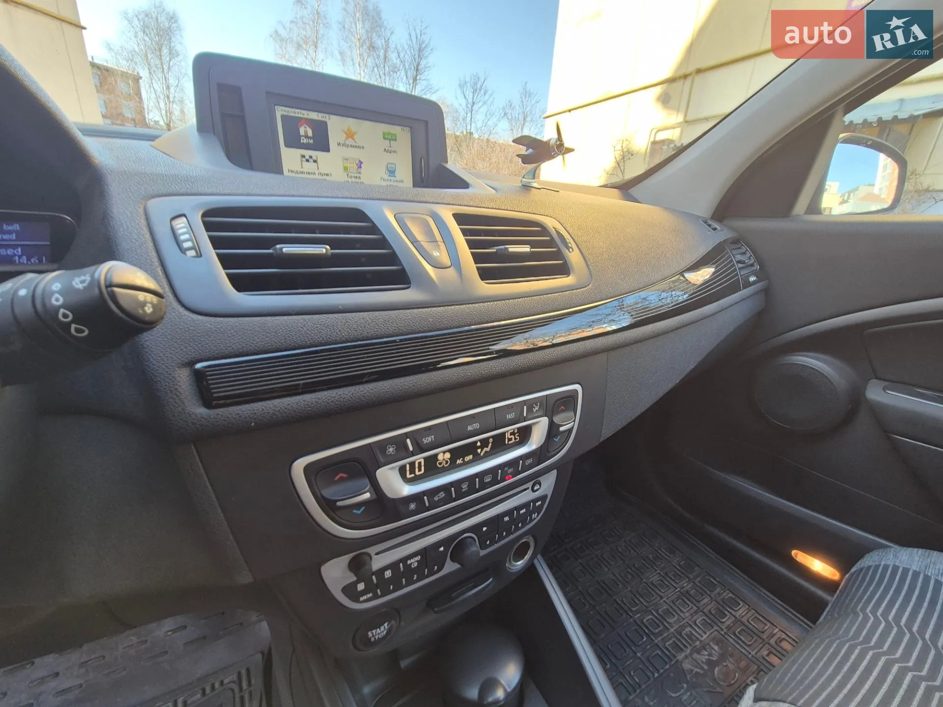 2012 Renault Megane - мініатюра 14