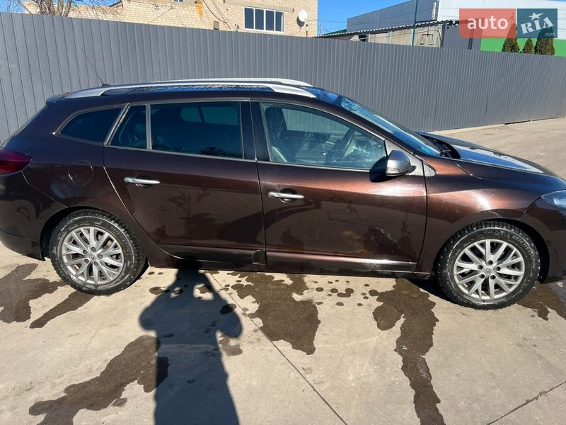 Универсал Renault Megane 2013 в Магдалиновке