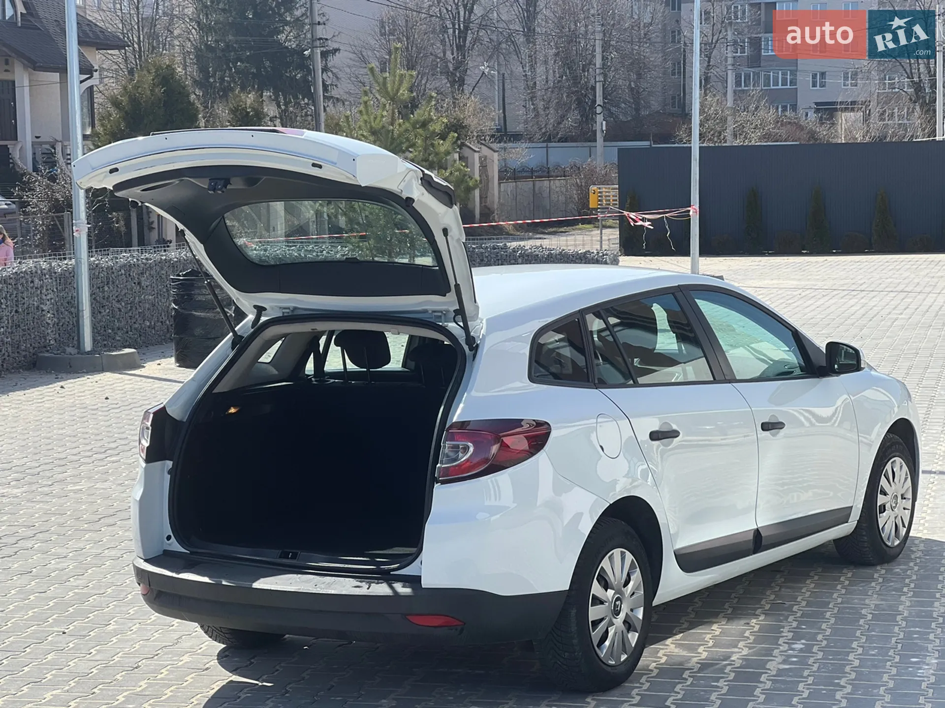 2010 Renault Megane - мініатюра 21