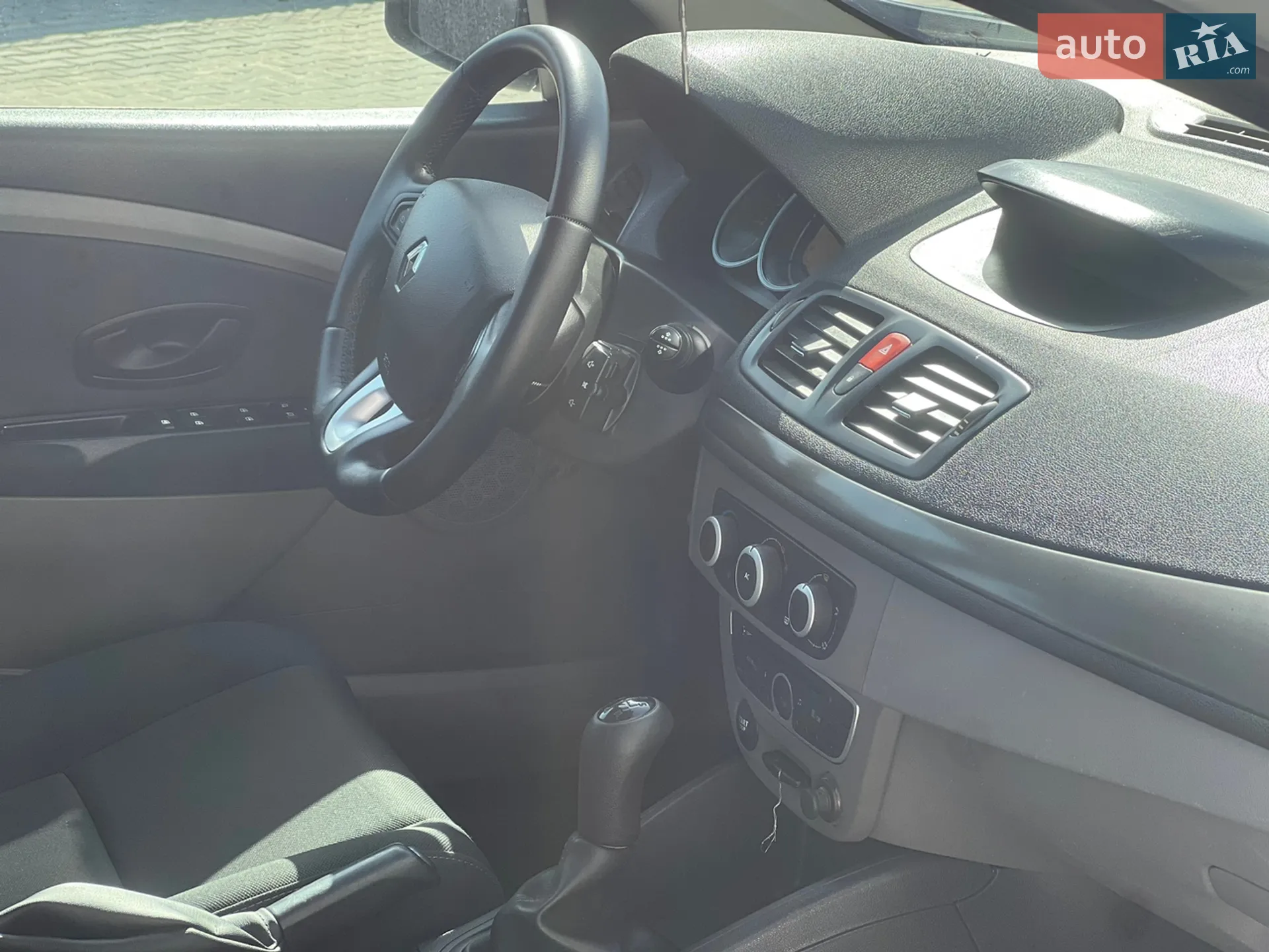 2010 Renault Megane - мініатюра 35