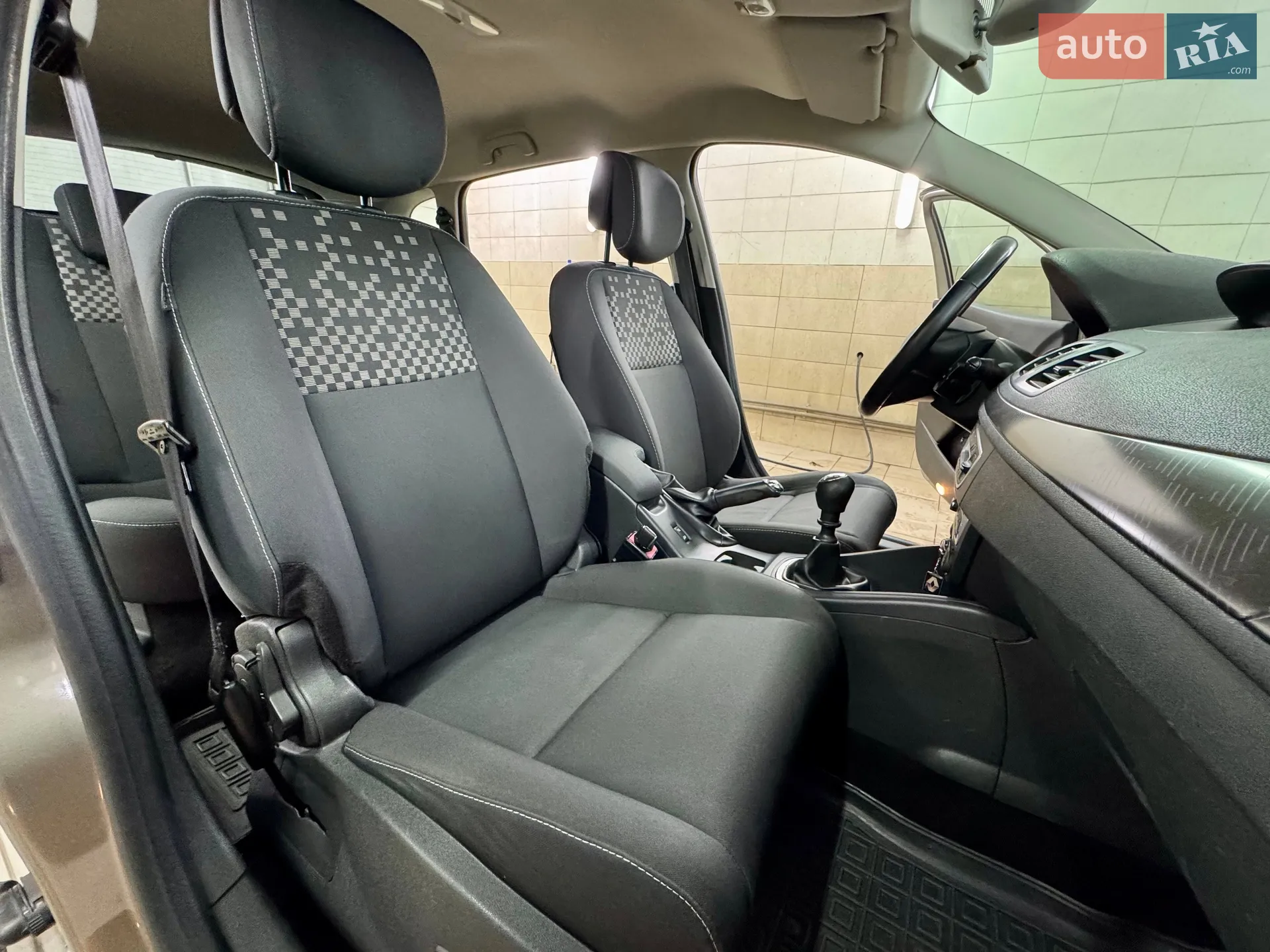 2012 Renault Megane - мініатюра 33