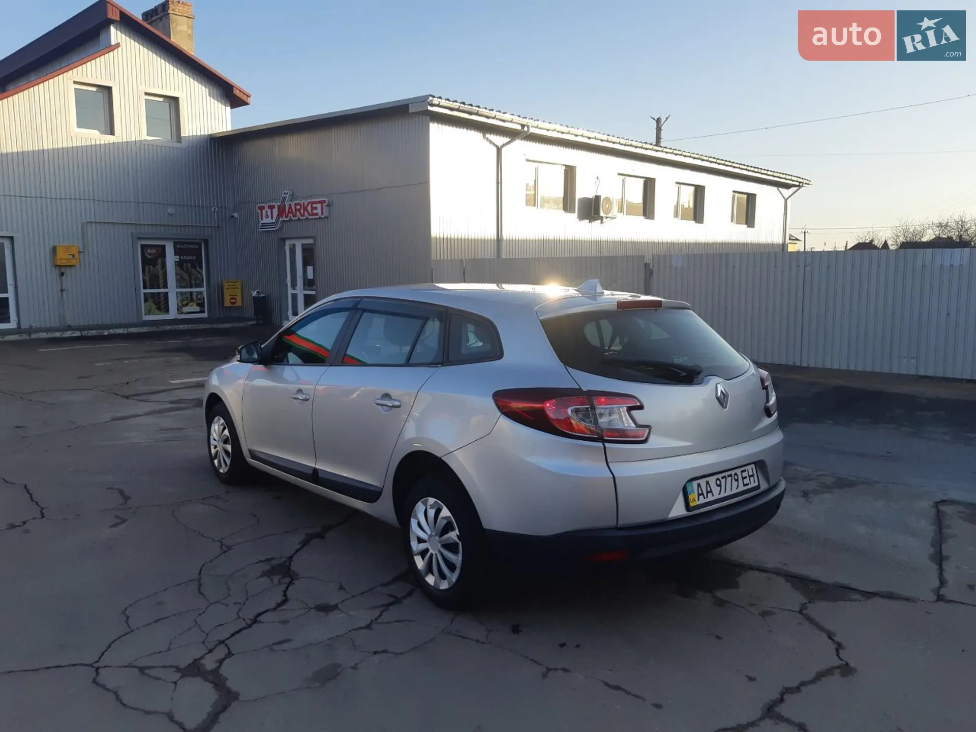 2010 Renault Megane - мініатюра 6