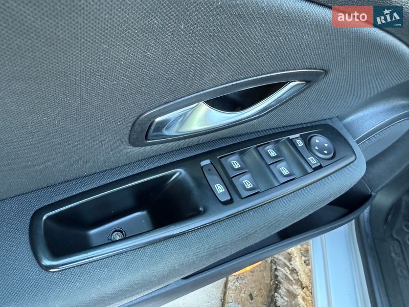 Хэтчбек Renault Megane 2011 в Киеве