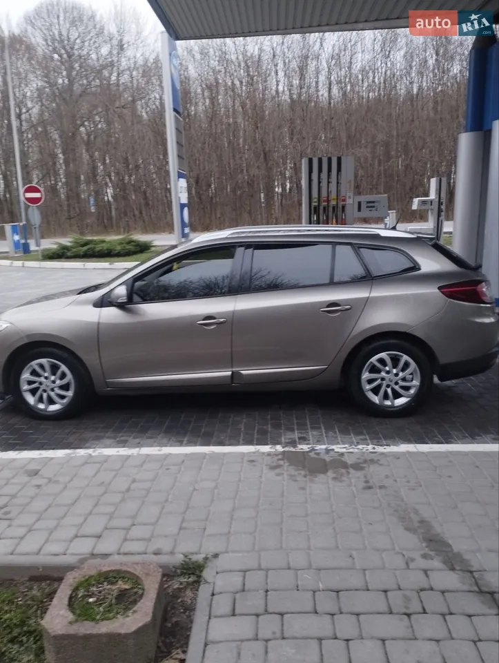 2012 Renault Megane - мініатюра 21