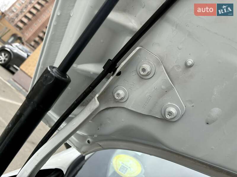 Универсал Renault Megane 2021 в Киеве фото 143 Универсал Renault Megane 2021 в Киеве