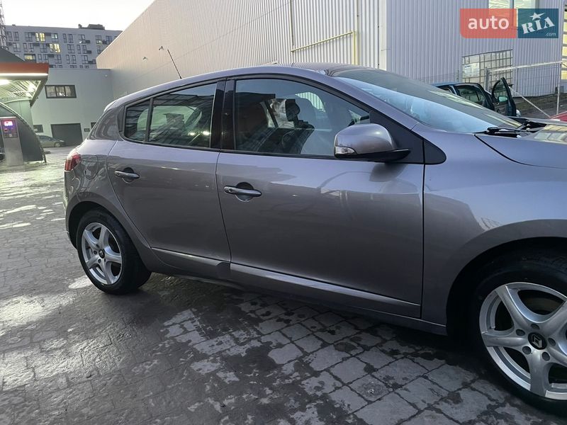Хетчбек Renault Megane 2015 в Львові