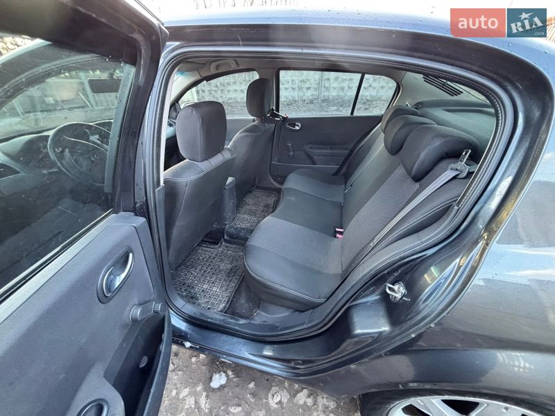 Седан Renault Megane 2007 в Києві фото 13 Седан Renault Megane 2007 в Києві