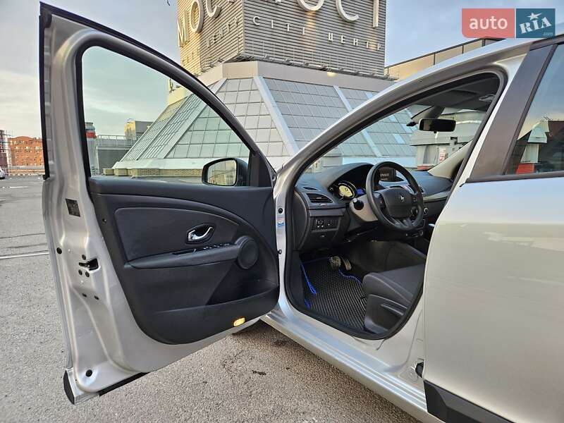 Хэтчбек Renault Megane 2010 в Днепре