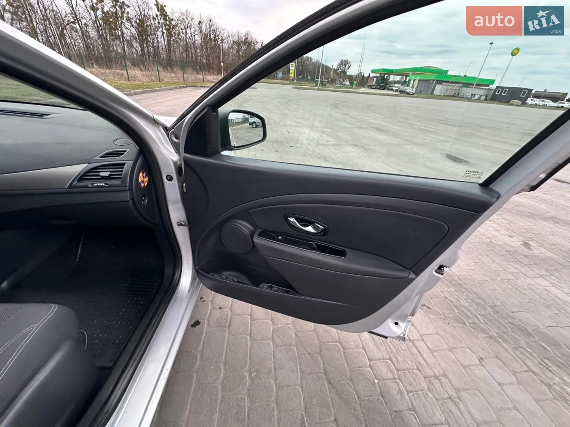 2012 Renault Megane - мініатюра 24