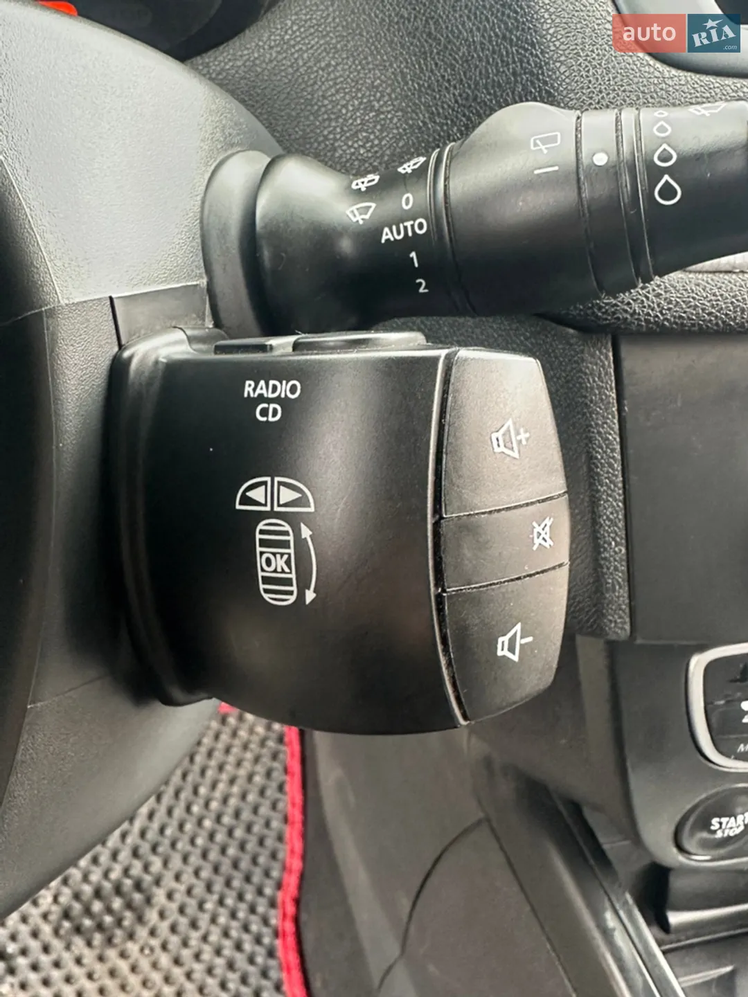 2010 Renault Megane - мініатюра 18