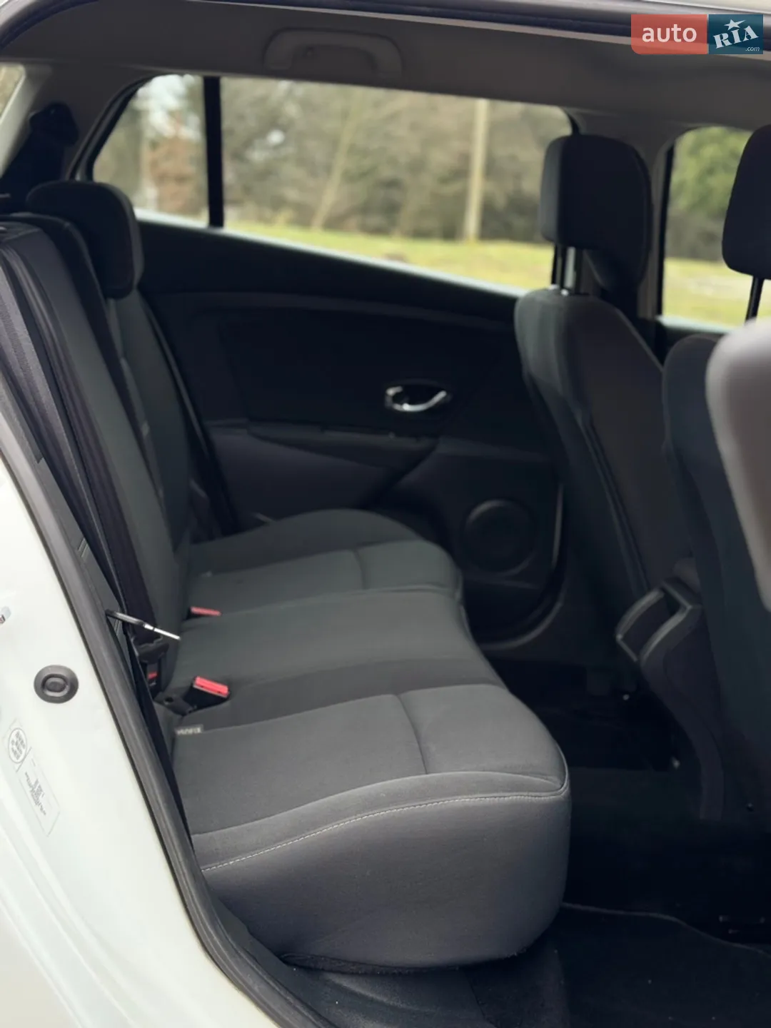 2013 Renault Megane - мініатюра 25