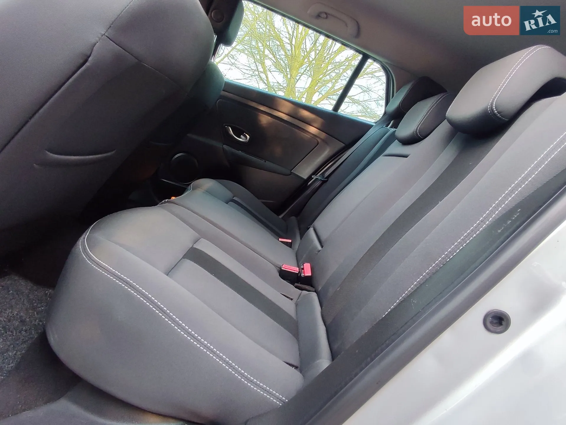 2010 Renault Megane - мініатюра 37