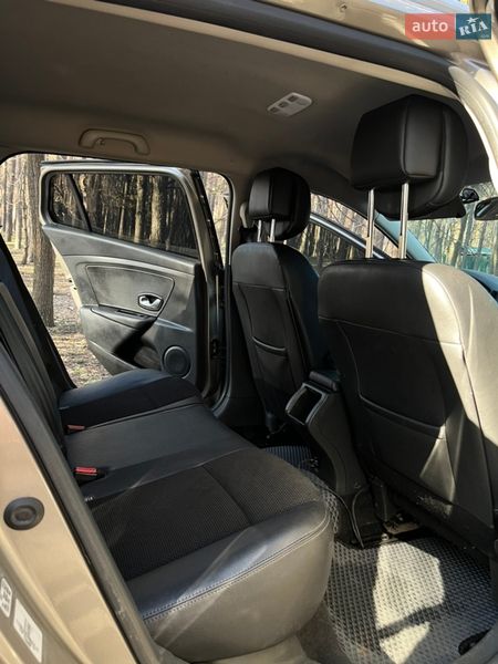 Универсал Renault Megane 2011 в Киеве фото 5 Универсал Renault Megane 2011 в Киеве