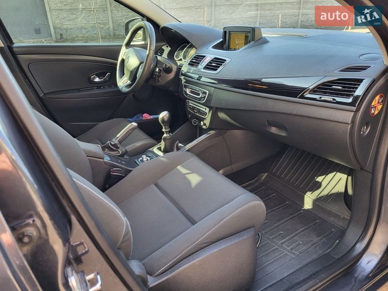 Универсал Renault Megane 2011 в Харькове фото 4 Универсал Renault Megane 2011 в Харькове