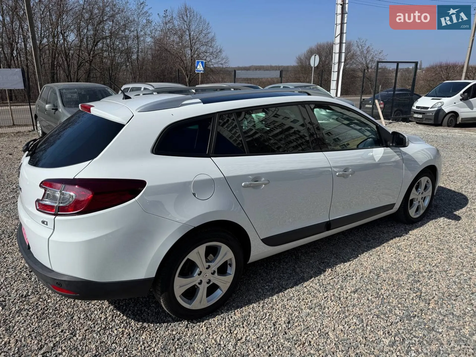 2011 Renault Megane - мініатюра 24