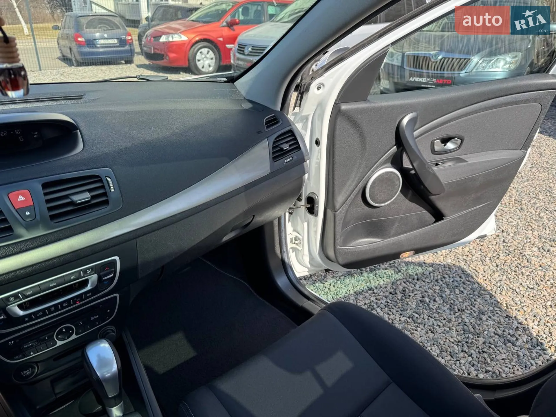 2011 Renault Megane - мініатюра 59