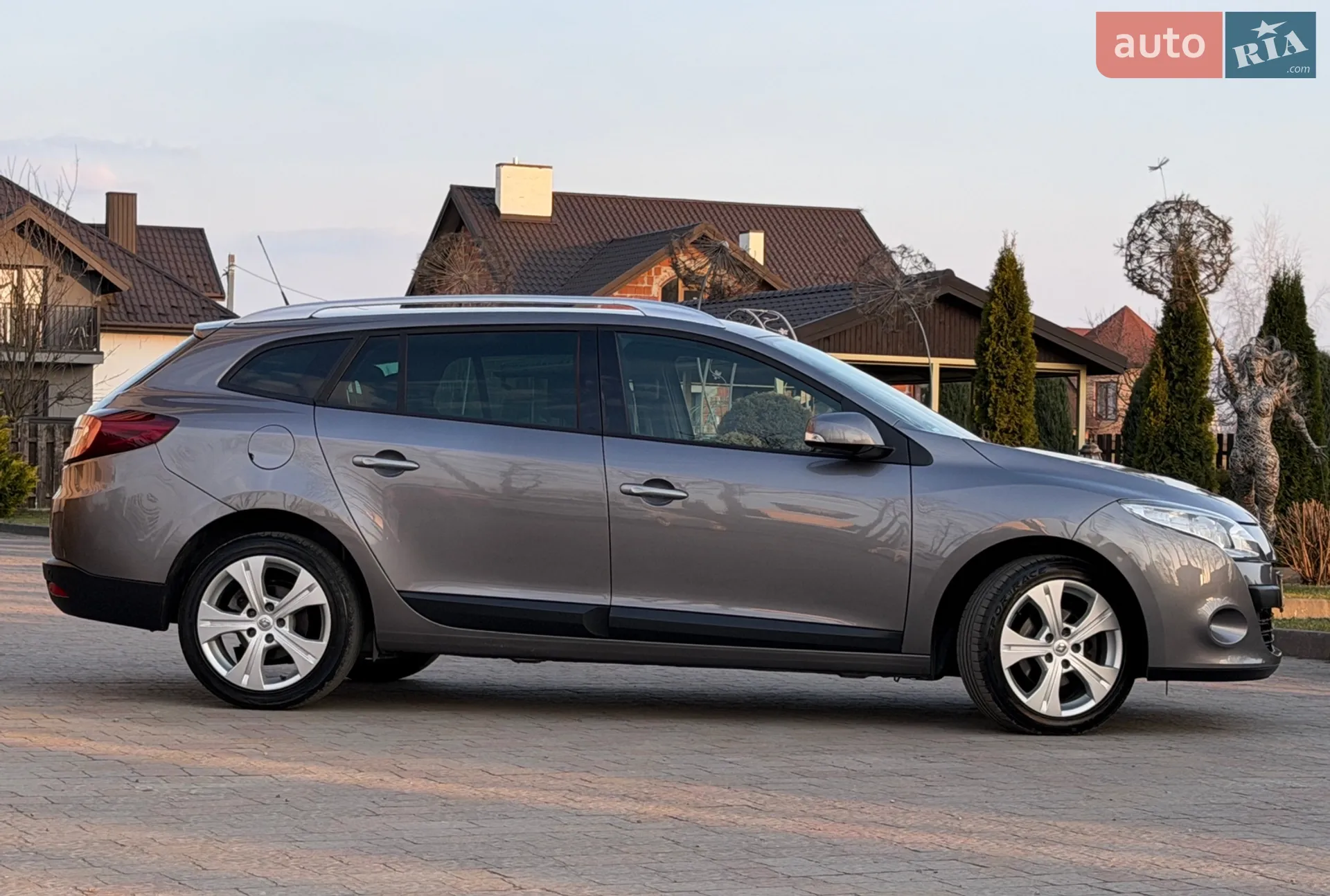 2010 Renault Megane - мініатюра 20