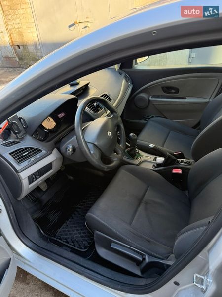 Хетчбек Renault Megane 2009 в Дніпрі фото 7 Хетчбек Renault Megane 2009 в Дніпрі