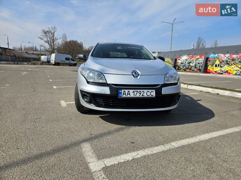Хэтчбек Renault Megane 2013 в Киеве