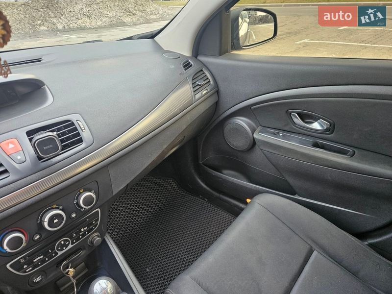 Универсал Renault Megane 2010 в Киеве