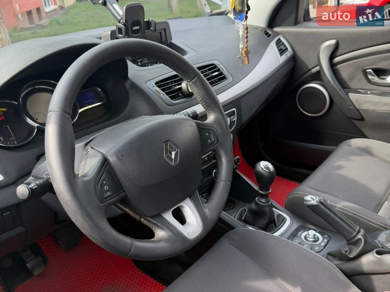 Універсал Renault Megane 2011 в Золочеві
