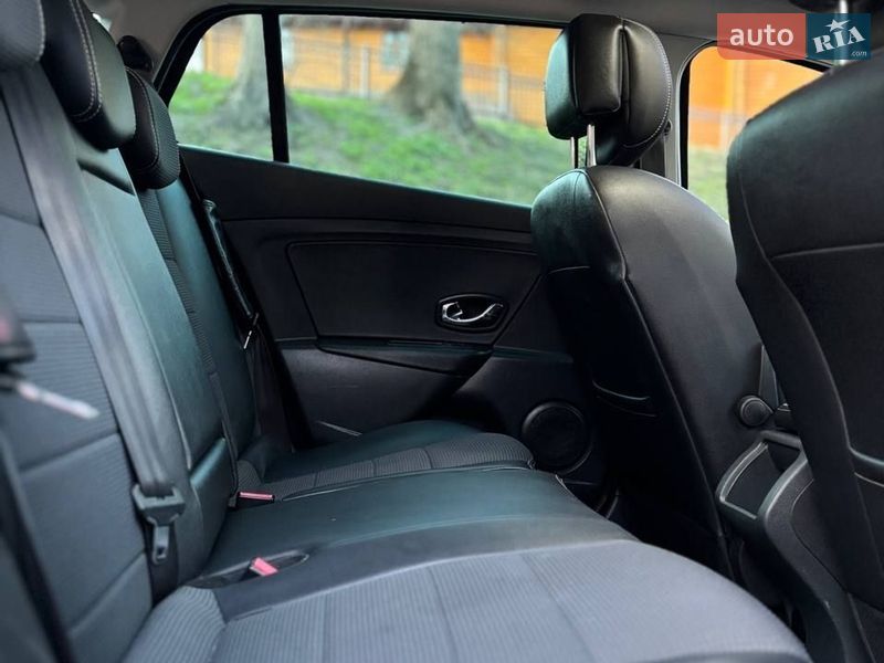 Универсал Renault Megane 2013 в Остроге фото 26 Универсал Renault Megane 2013 в Остроге