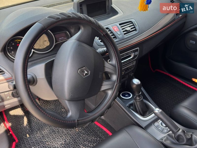 Універсал Renault Megane 2011 в Києві фото 30 Універсал Renault Megane 2011 в Києві