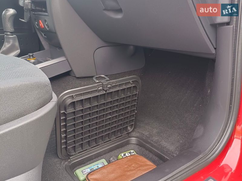 Хэтчбек Renault Megane 2004 в Киеве фото 34 Хэтчбек Renault Megane 2004 в Киеве