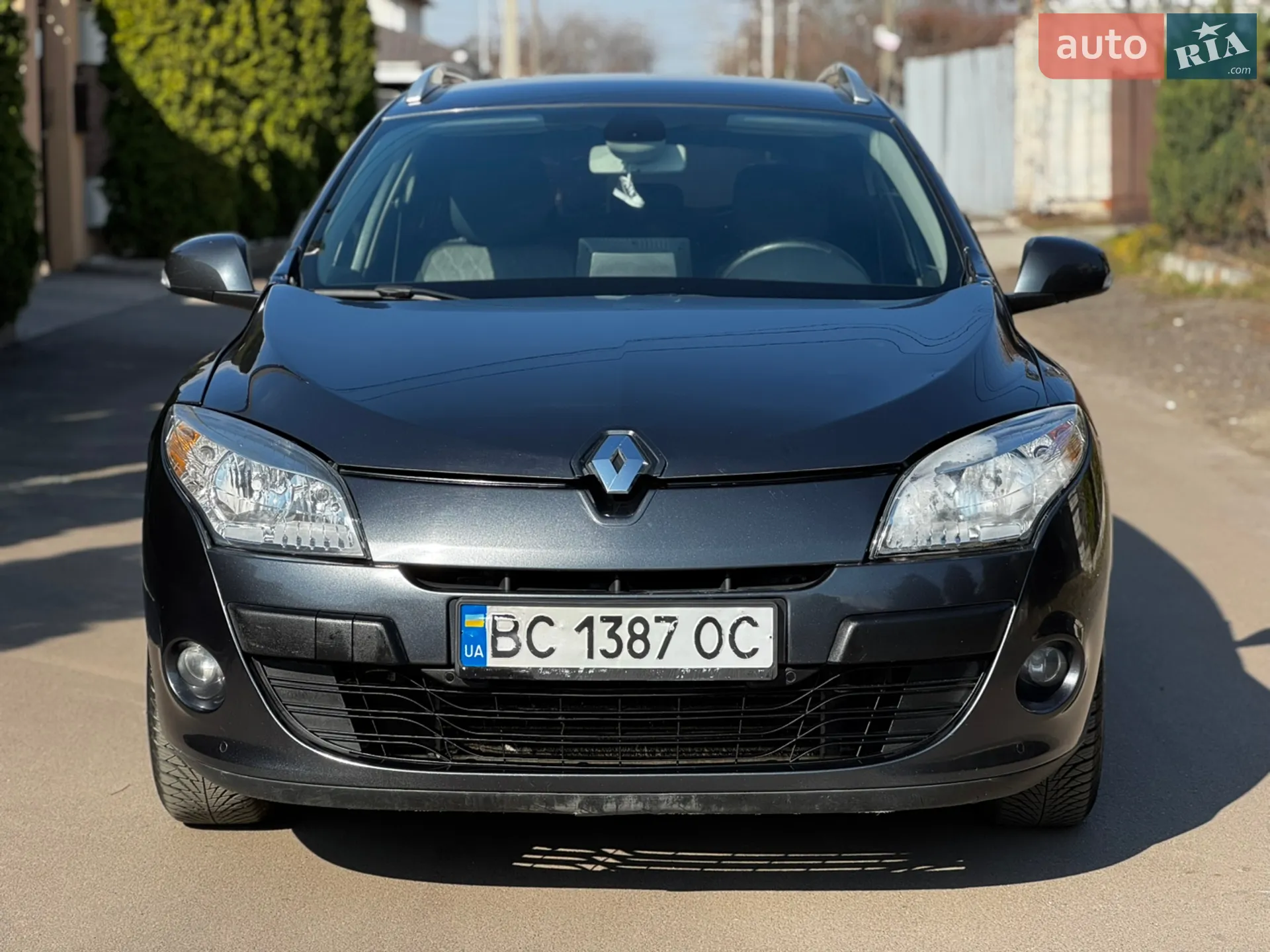 2010 Renault Megane - мініатюра 2