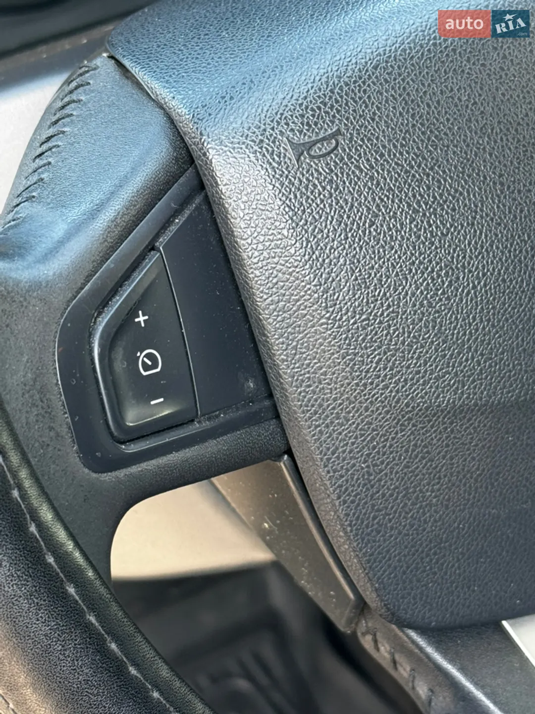 2010 Renault Megane - мініатюра 12