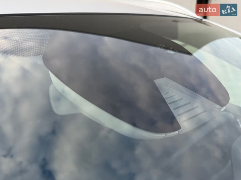 Универсал Renault Megane 2019 в Луцке фото 32 Универсал Renault Megane 2019 в Луцке