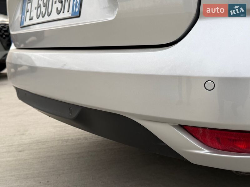 Универсал Renault Megane 2019 в Луцке фото 35 Универсал Renault Megane 2019 в Луцке