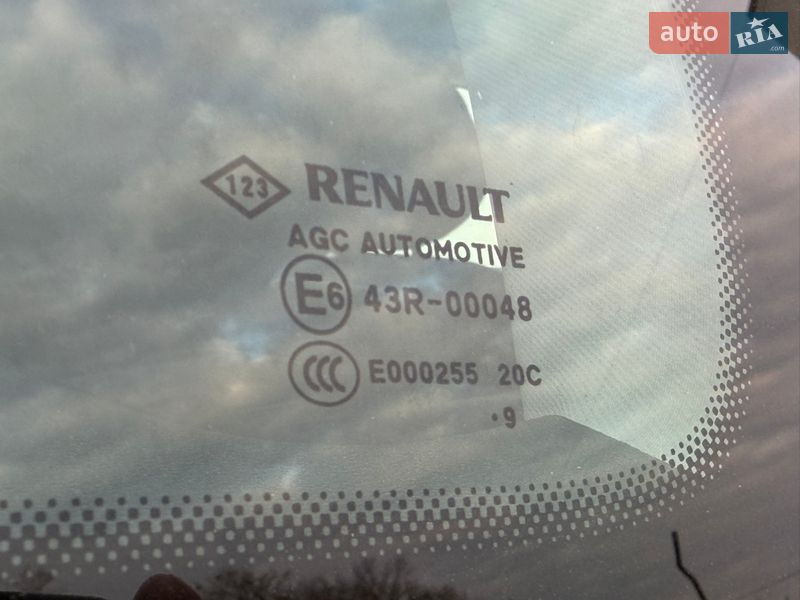 Универсал Renault Megane 2019 в Луцке фото 41 Универсал Renault Megane 2019 в Луцке