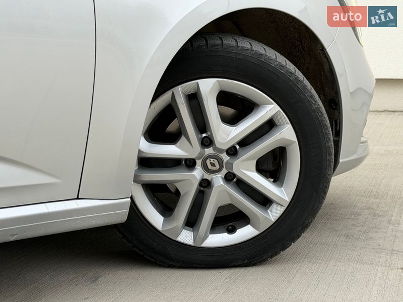 Универсал Renault Megane 2019 в Луцке фото 40 Универсал Renault Megane 2019 в Луцке
