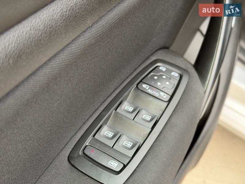 Универсал Renault Megane 2019 в Луцке фото 53 Универсал Renault Megane 2019 в Луцке