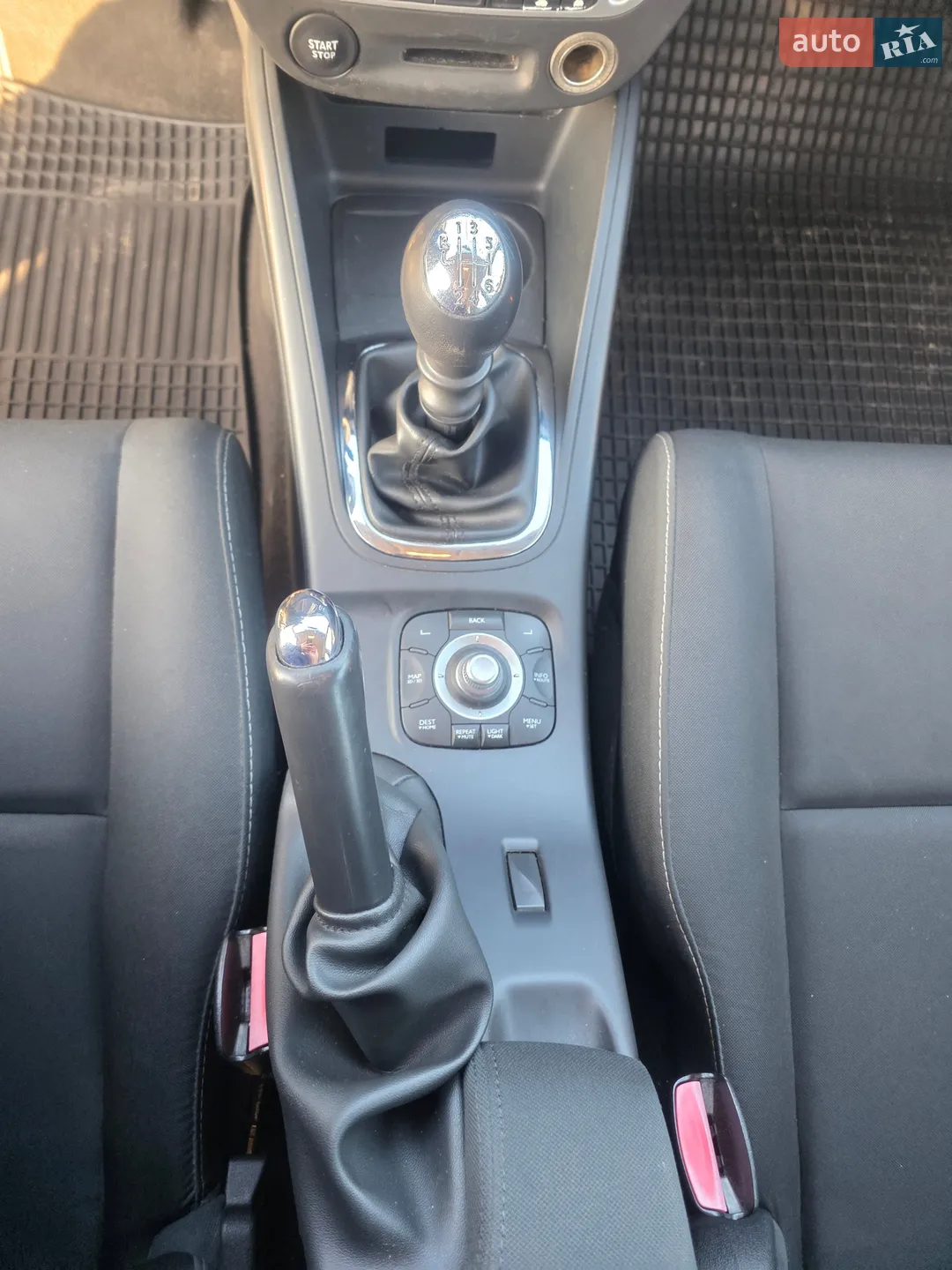 2012 Renault Megane - мініатюра 7