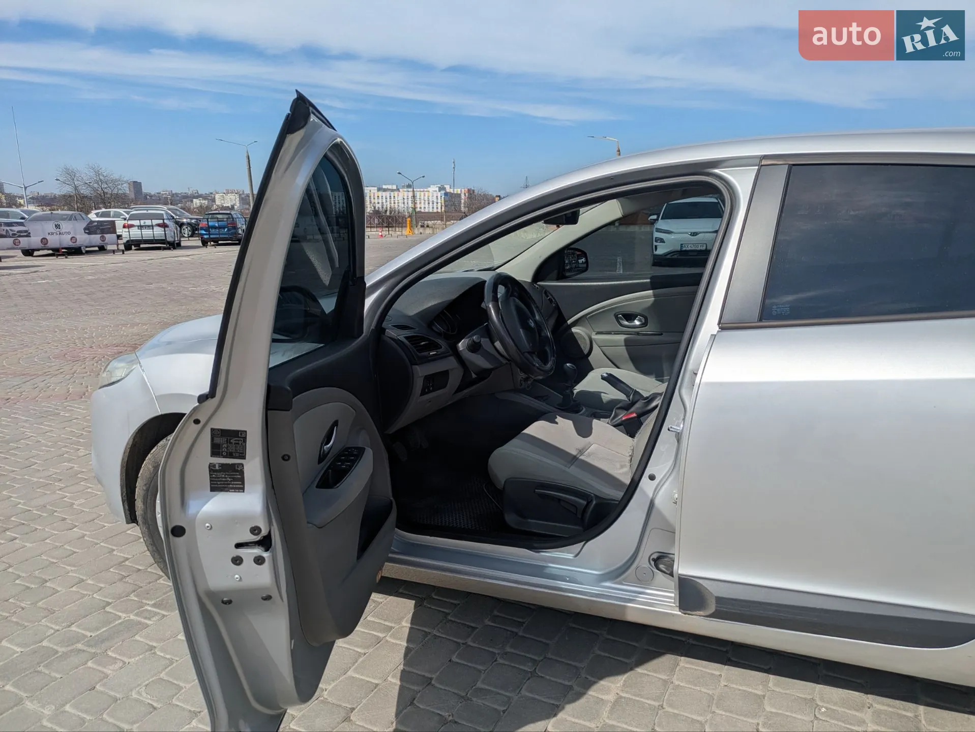 2010 Renault Megane - мініатюра 8