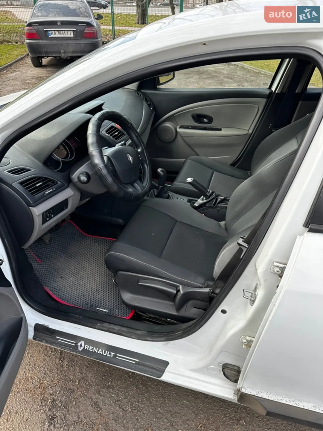 2010 Renault Megane - мініатюра 14