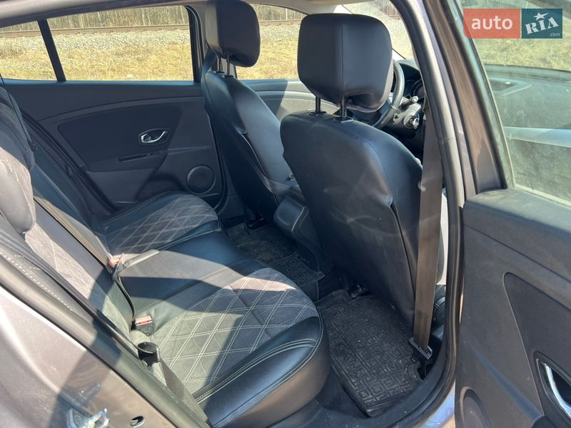 Хэтчбек Renault Megane 2013 в Ровно фото 6 Хэтчбек Renault Megane 2013 в Ровно