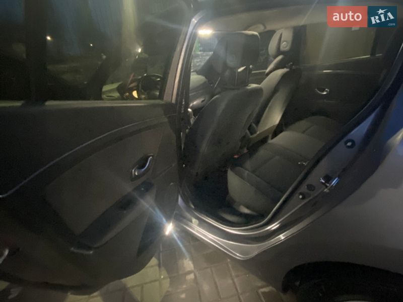 Хэтчбек Renault Megane 2009 в Запорожье фото 10 Хэтчбек Renault Megane 2009 в Запорожье