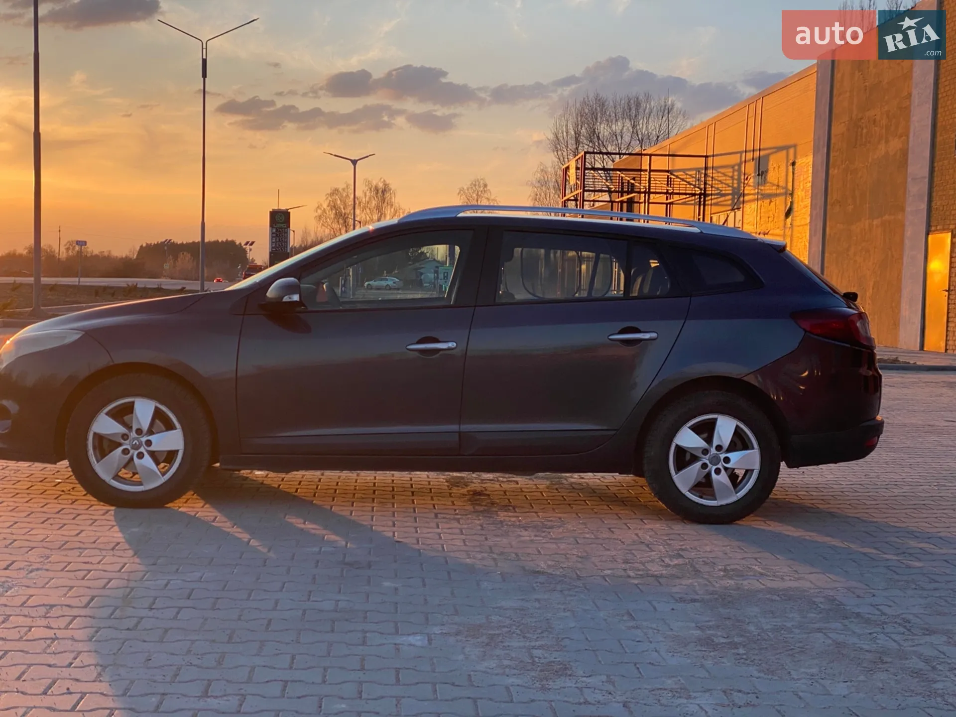 2011 Renault Megane - мініатюра 9
