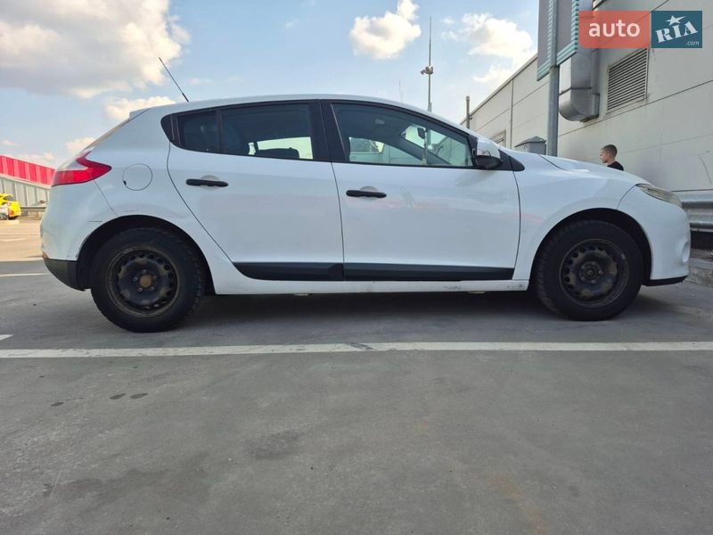 Хэтчбек Renault Megane 2011 в Киеве фото 20 Хэтчбек Renault Megane 2011 в Киеве