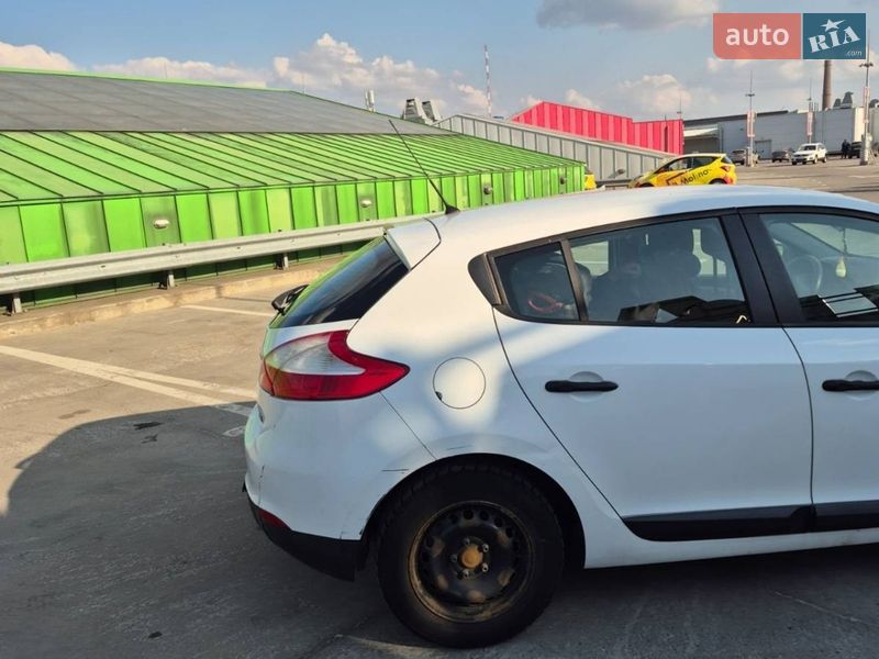 Хэтчбек Renault Megane 2011 в Киеве фото 24 Хэтчбек Renault Megane 2011 в Киеве