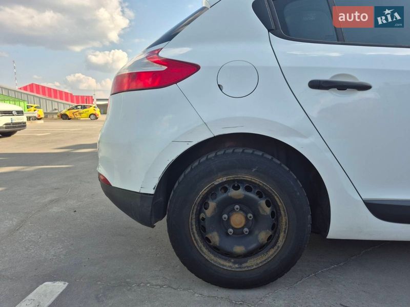 Хэтчбек Renault Megane 2011 в Киеве фото 36 Хэтчбек Renault Megane 2011 в Киеве