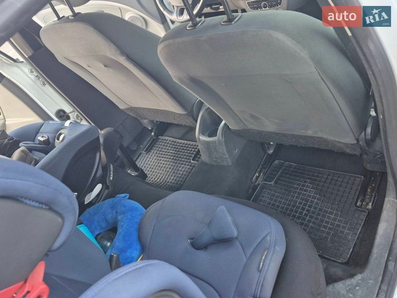 Хэтчбек Renault Megane 2011 в Киеве фото 55 Хэтчбек Renault Megane 2011 в Киеве