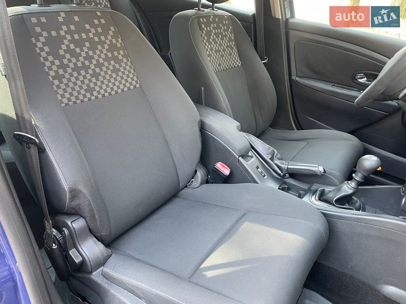 Универсал Renault Megane 2012 в Дрогобыче фото 60 Универсал Renault Megane 2012 в Дрогобыче