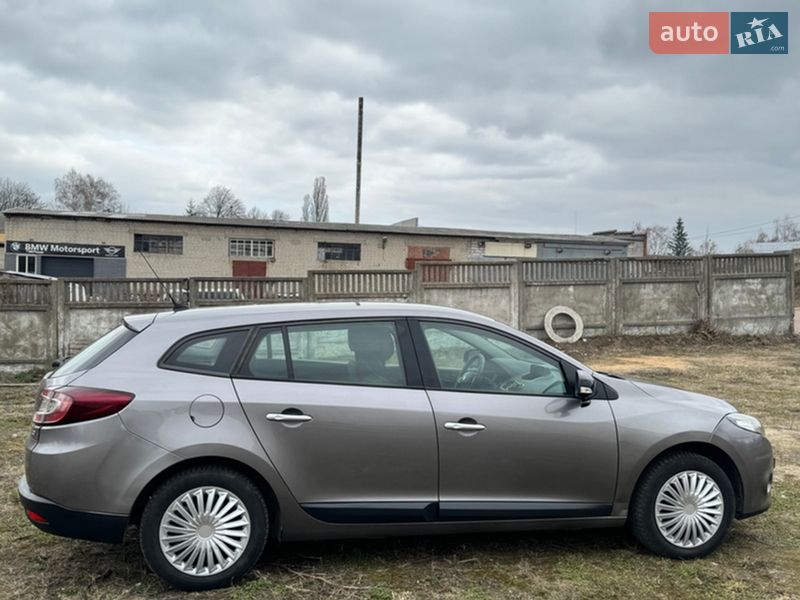 Универсал Renault Megane 2011 в Чернигове