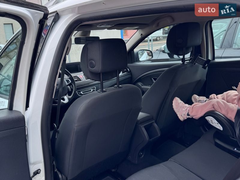 Универсал Renault Megane 2011 в Павлограде фото 10 Универсал Renault Megane 2011 в Павлограде
