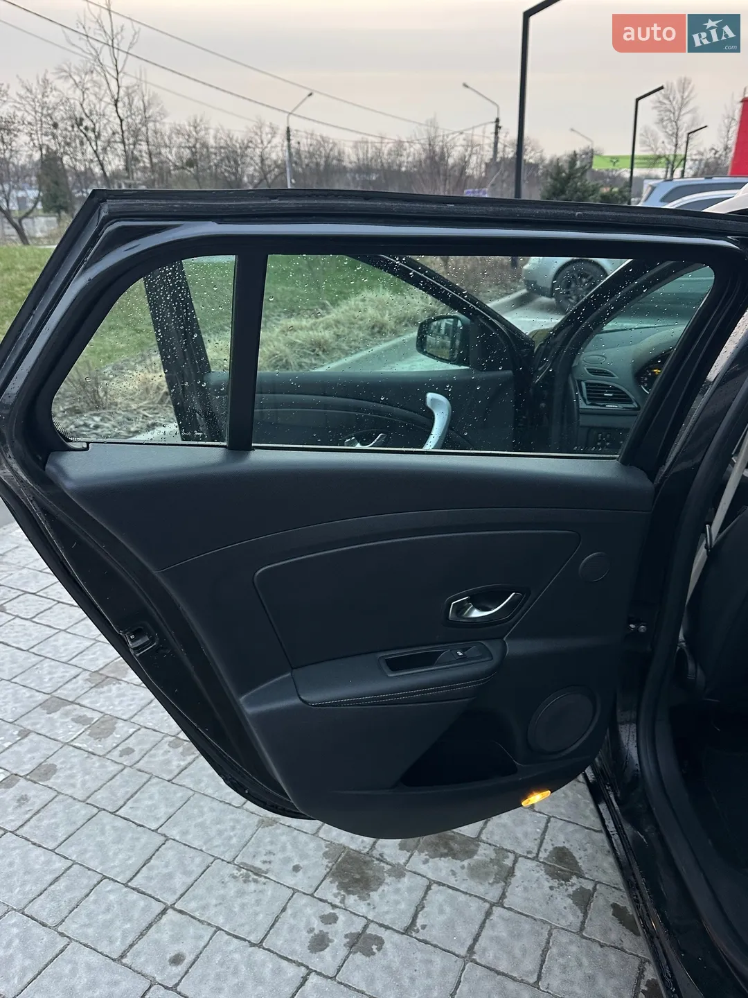 2010 Renault Megane - мініатюра 20