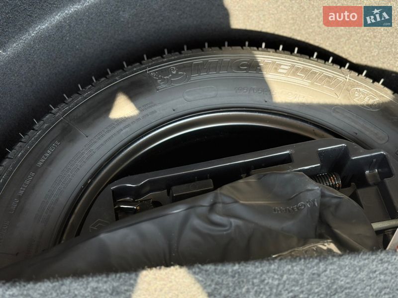 Универсал Renault Megane 2019 в Броварах фото 34 Универсал Renault Megane 2019 в Броварах